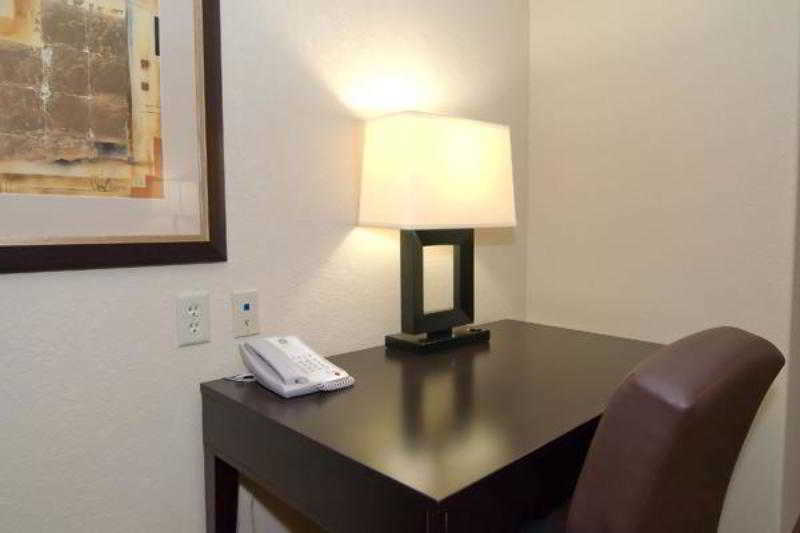 Best Western Bastrop Pines Inn Extérieur photo