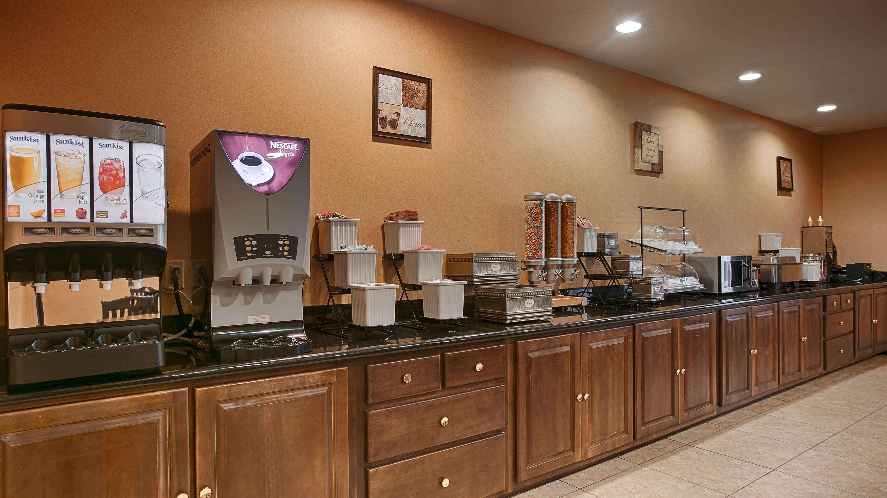Best Western Bastrop Pines Inn Extérieur photo