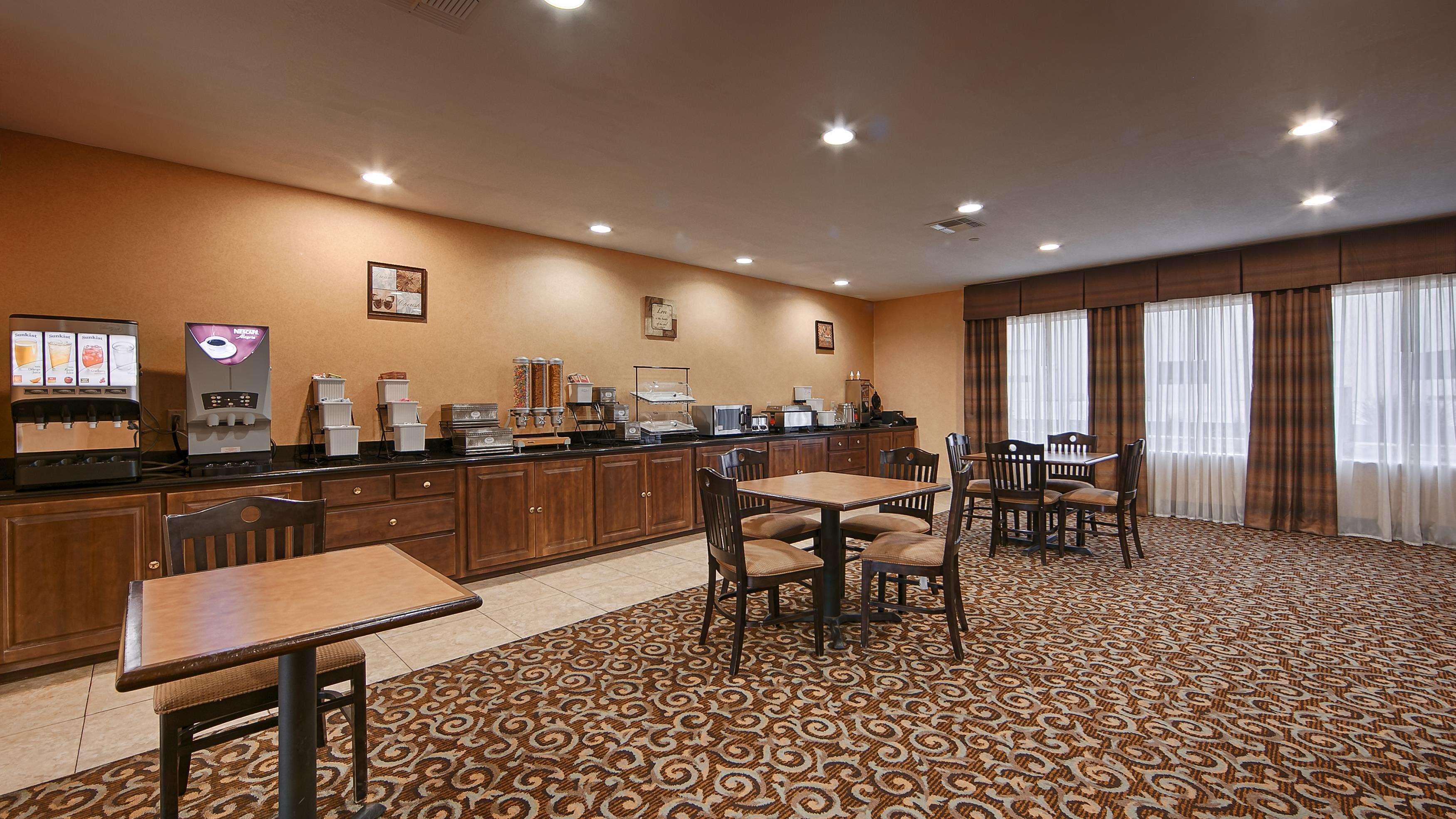 Best Western Bastrop Pines Inn Extérieur photo