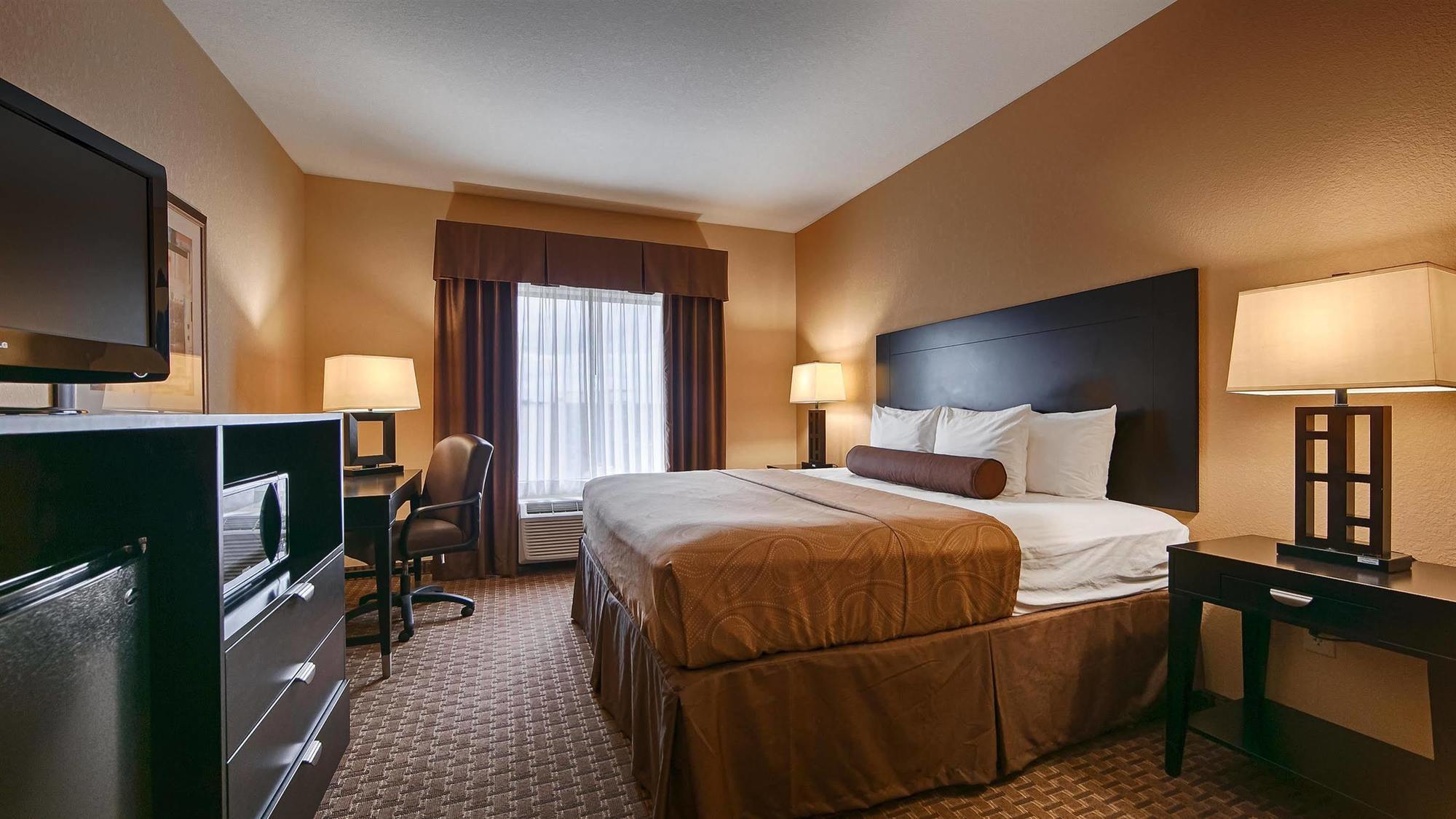 Best Western Bastrop Pines Inn Extérieur photo