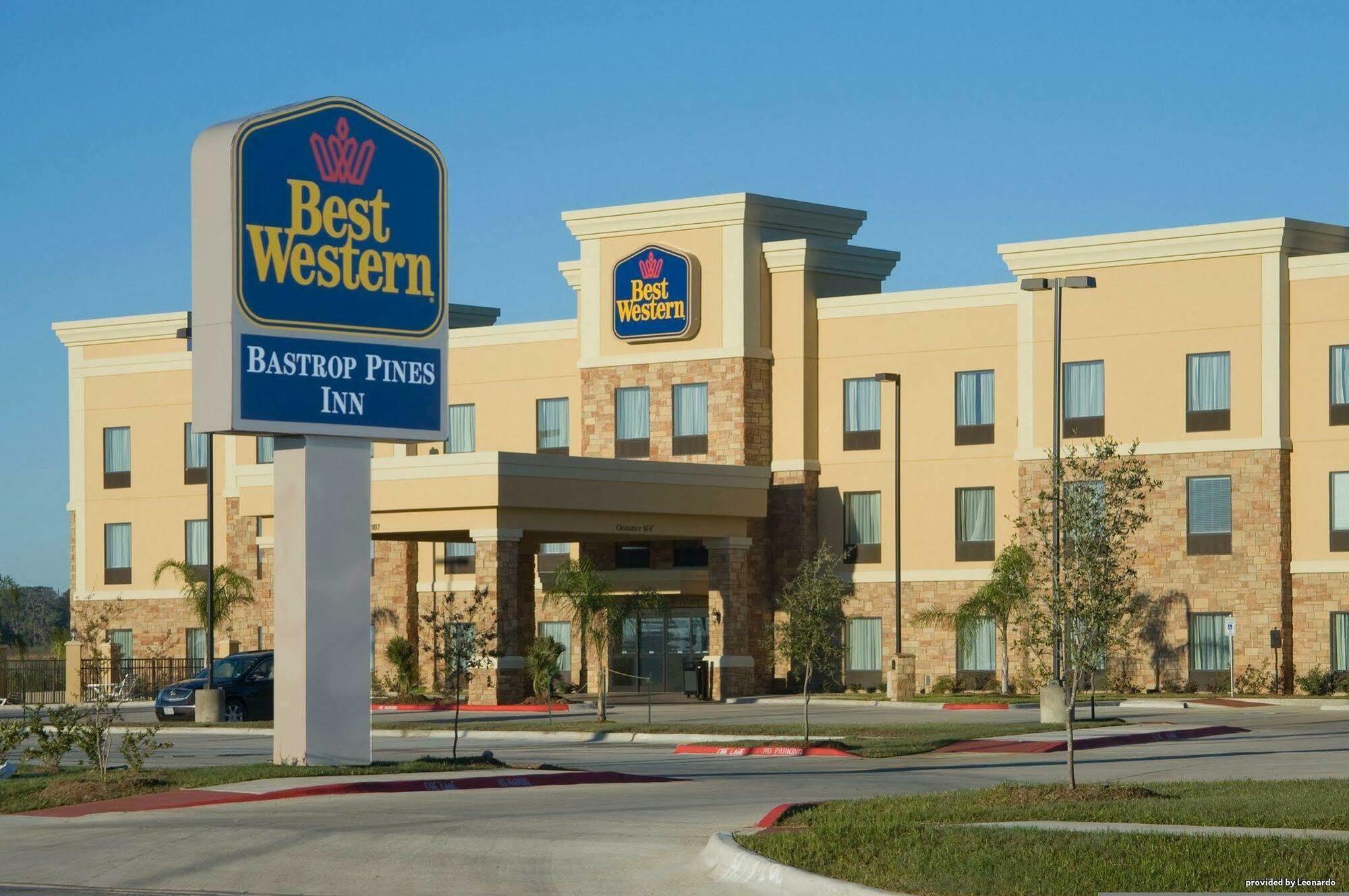 Best Western Bastrop Pines Inn Extérieur photo